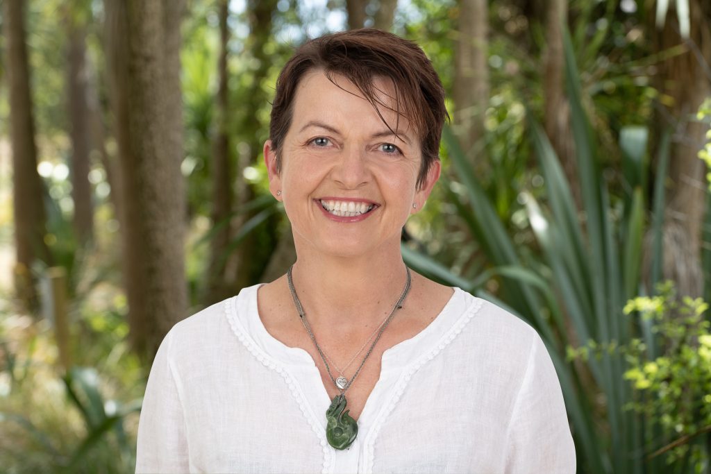Dr Vicki Martin